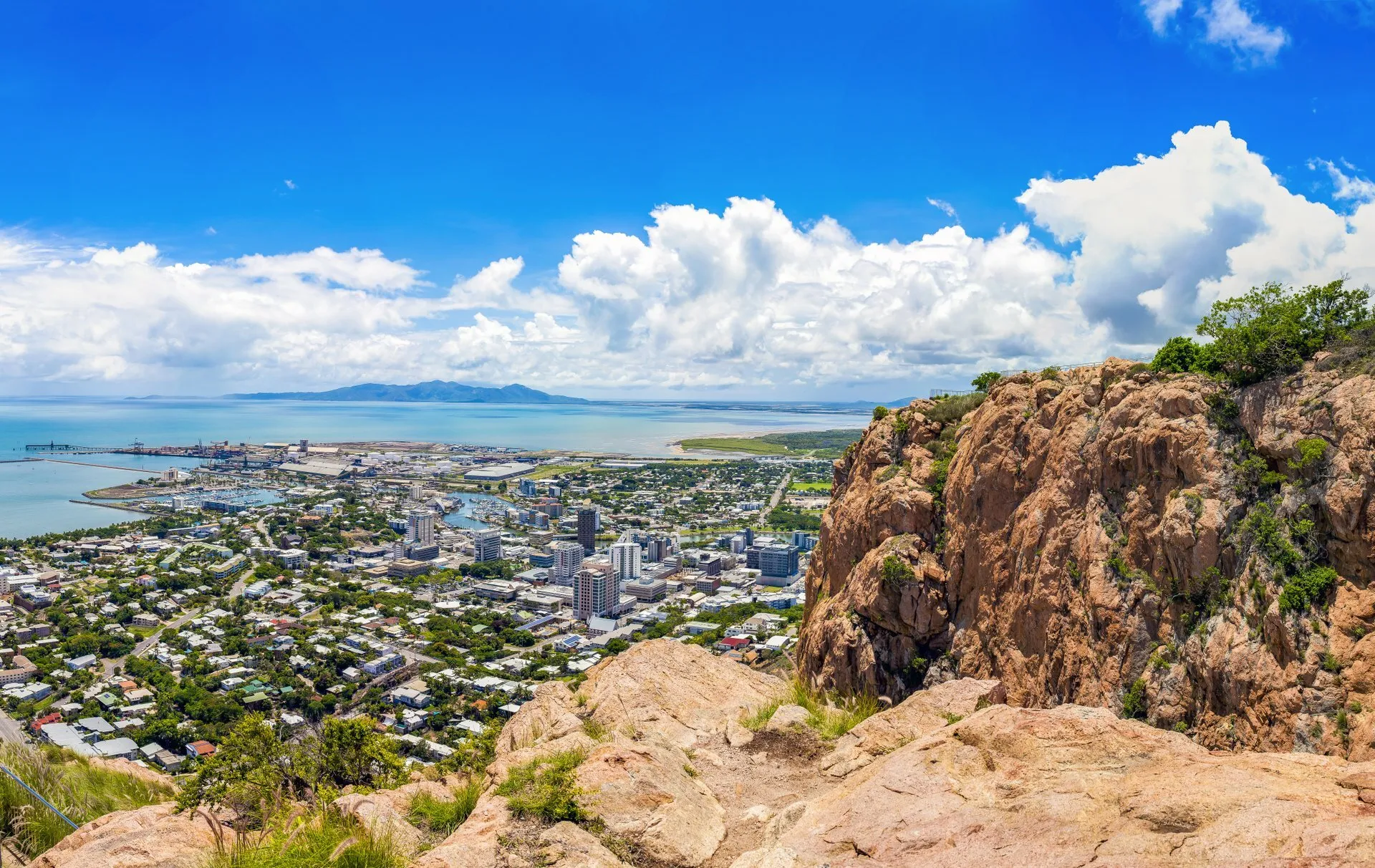 Castle Hill View to CBD Panorama