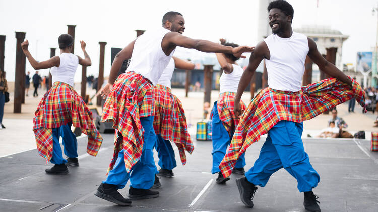 Dancers performing 'Patois’ by Jeanefer Jean-Charles