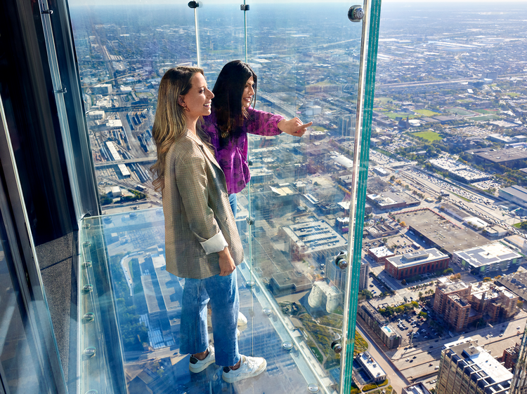 Soak in the views at Skydeck Chicago Soak in the views at Skydeck Chicago
