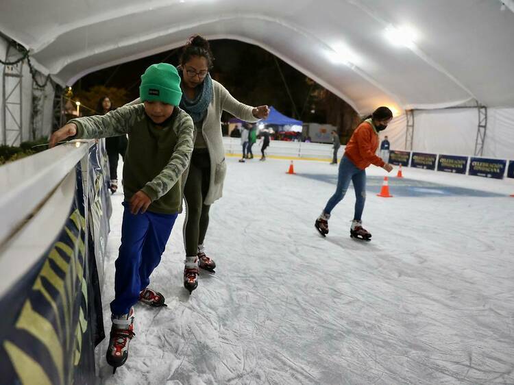 Mega Pista de Hielo en la Alcaldía Gustavo A. Madero