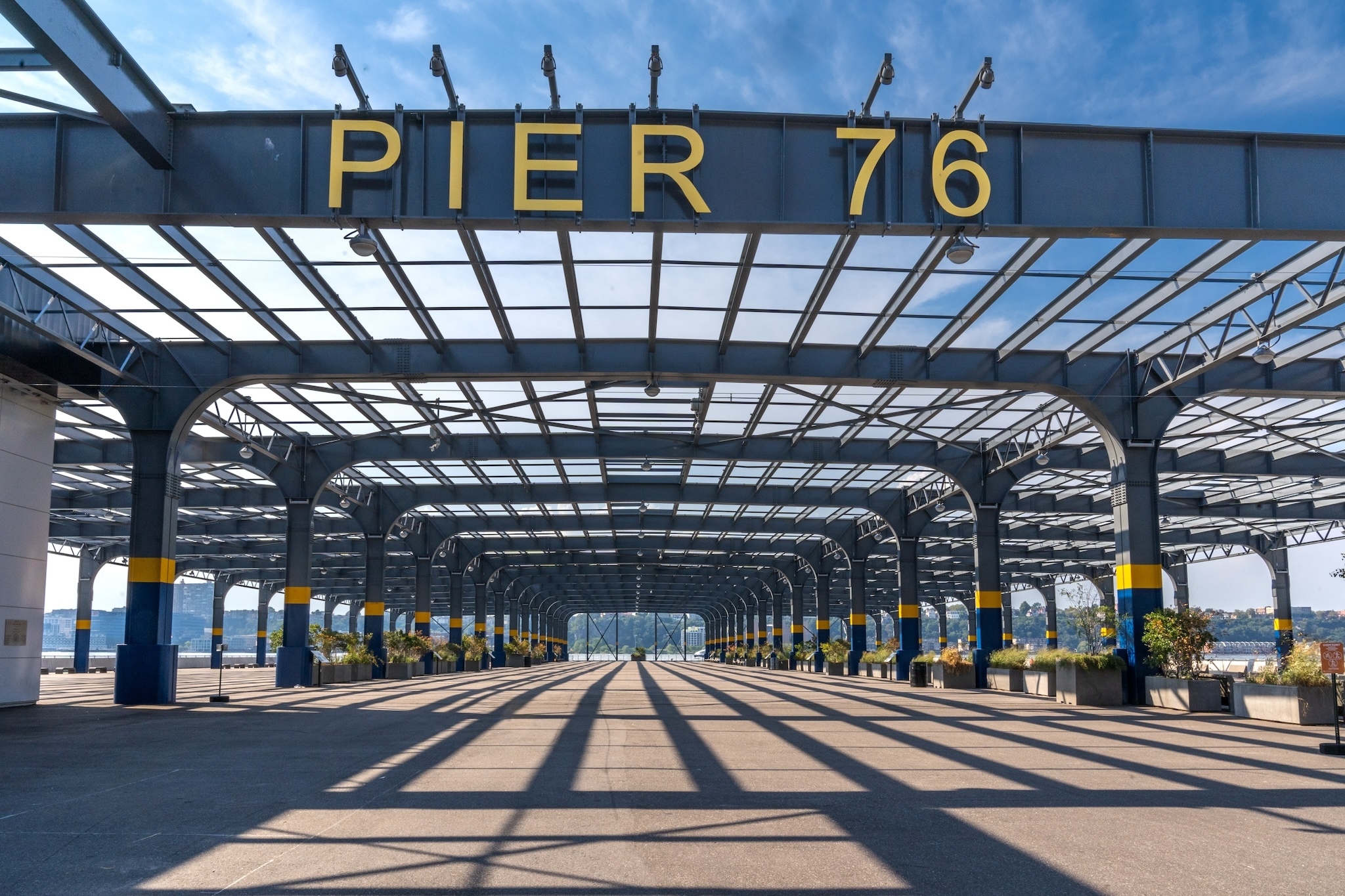 Manhattan's Pier 76 may soon look very different