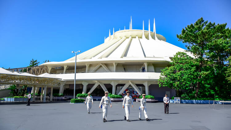 Space Mountain Tokyo Disneyland