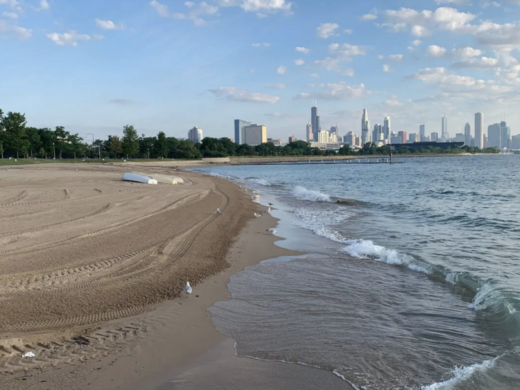 Warning, Chicago: All beach swimming is banned today due to dangerous conditions