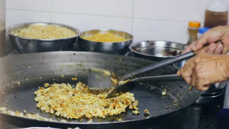 85 Bedok North Fried Oyster