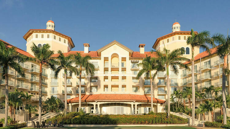 The Ritz-Carlton Naples, Tiburón