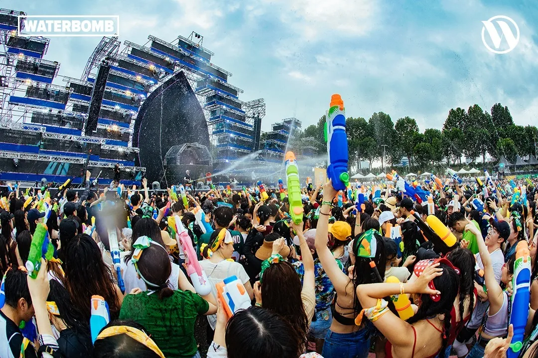Waterbomb