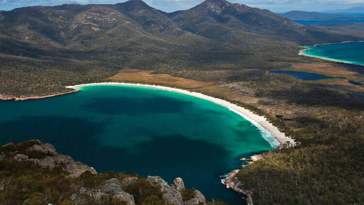 Wineglass Bay lookout over beach