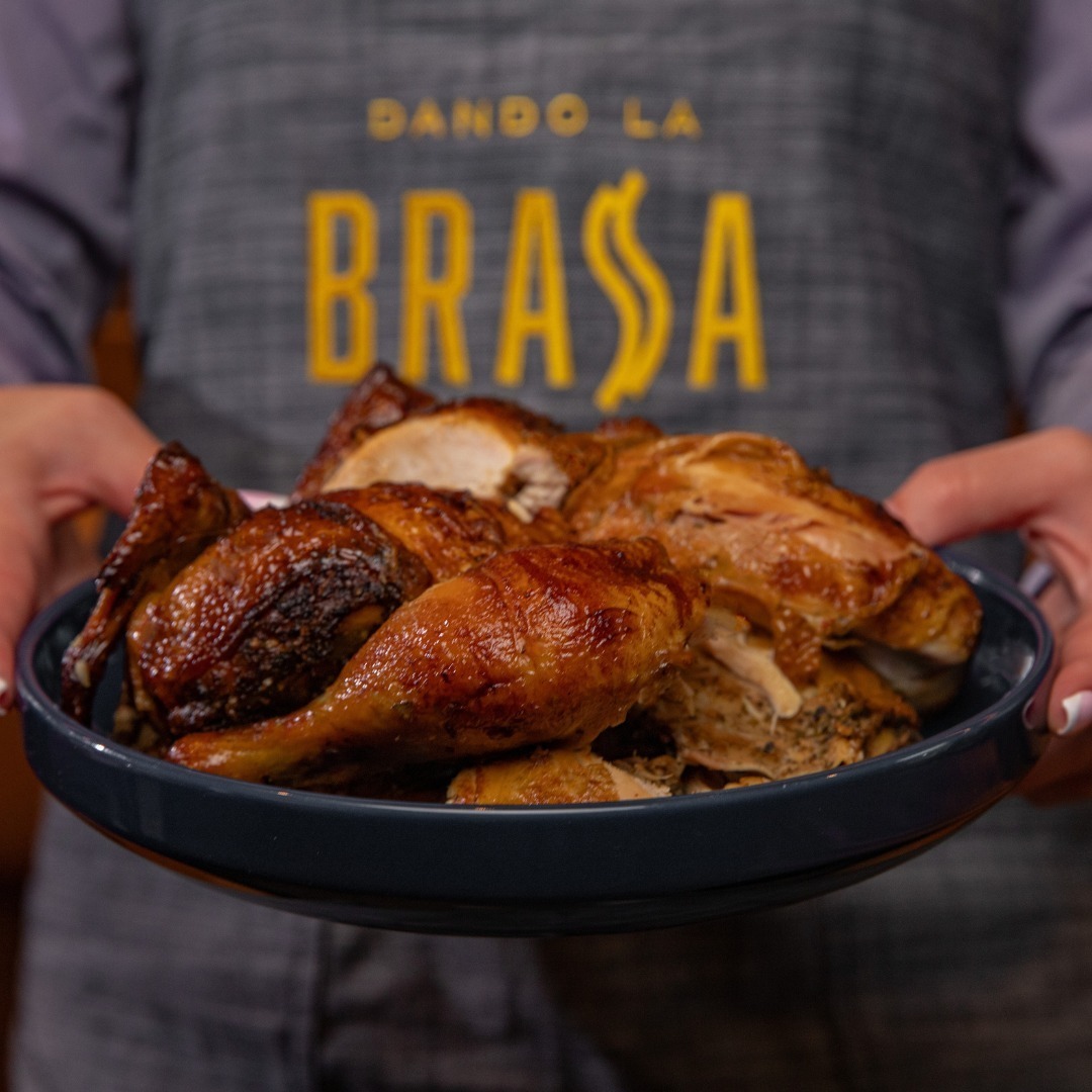 Dando La Brasa | Restaurants in The Roads, Miami