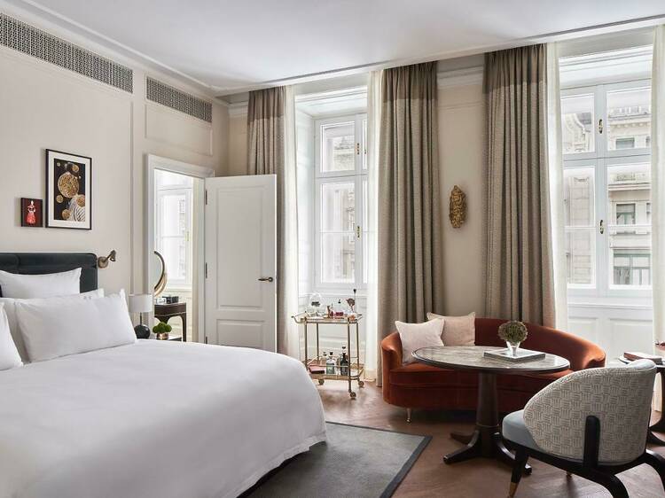 Rosewood Vienna