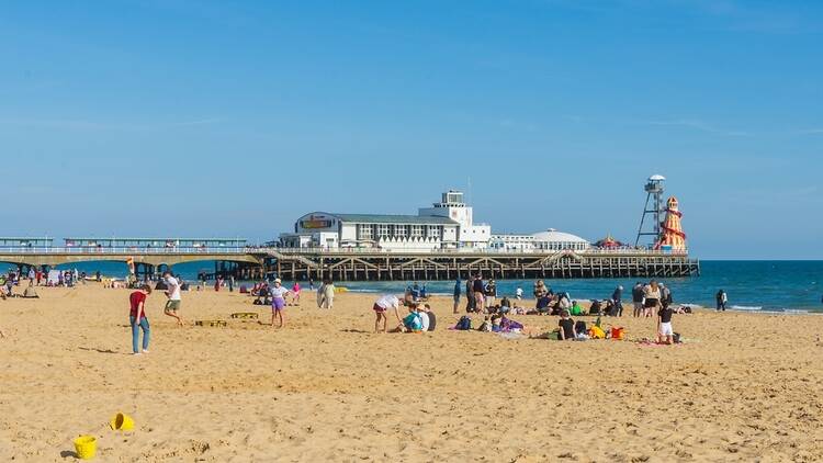 Image of Bournemouth Beach in summer