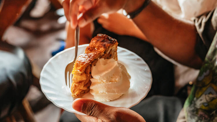 Jordaan District Local Food Walking Tour