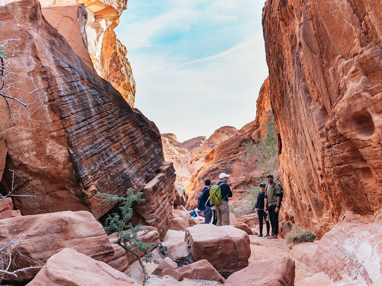 Valley of Fire Guided Hike with Drinks and Snacks