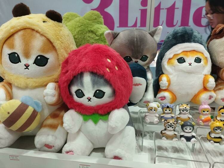 Mofusand blind boxes and plushies