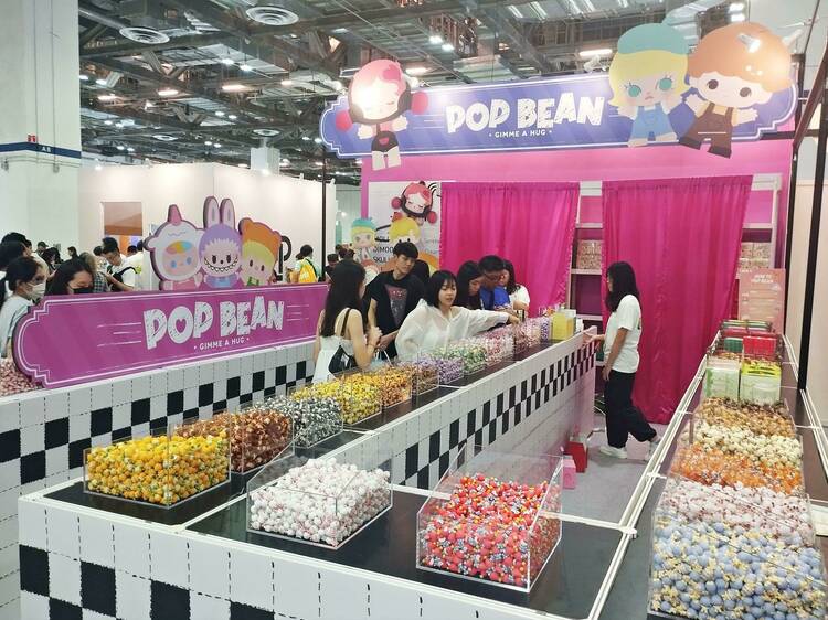 A massive selection of POP BEANS