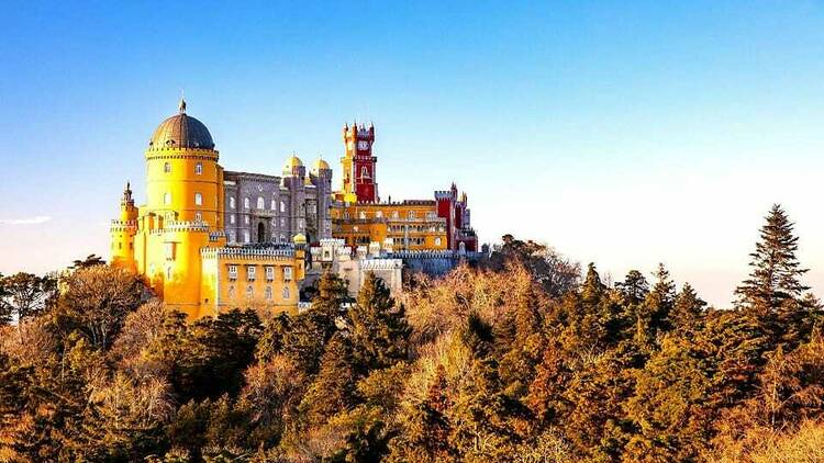 Sintra and Cascais full-day tour