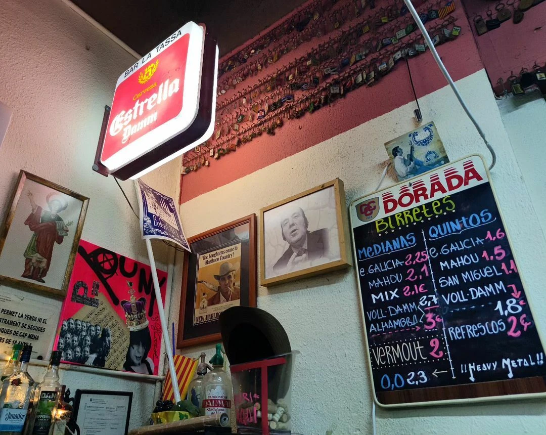 Bodega Carol, el reino de la felicidad bodeguera en Sant Mart&iacute;