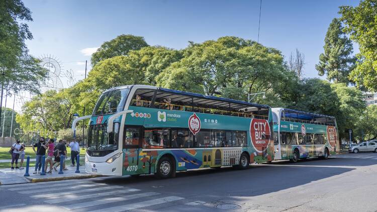 City tour of Mendoza