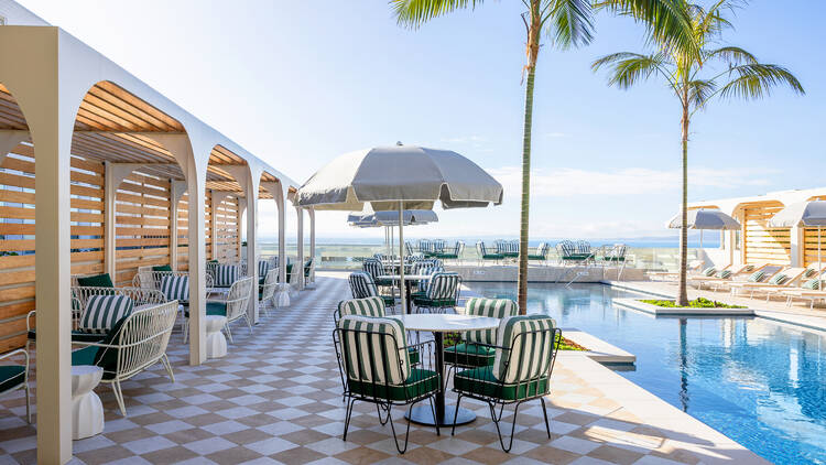 Poolside seating