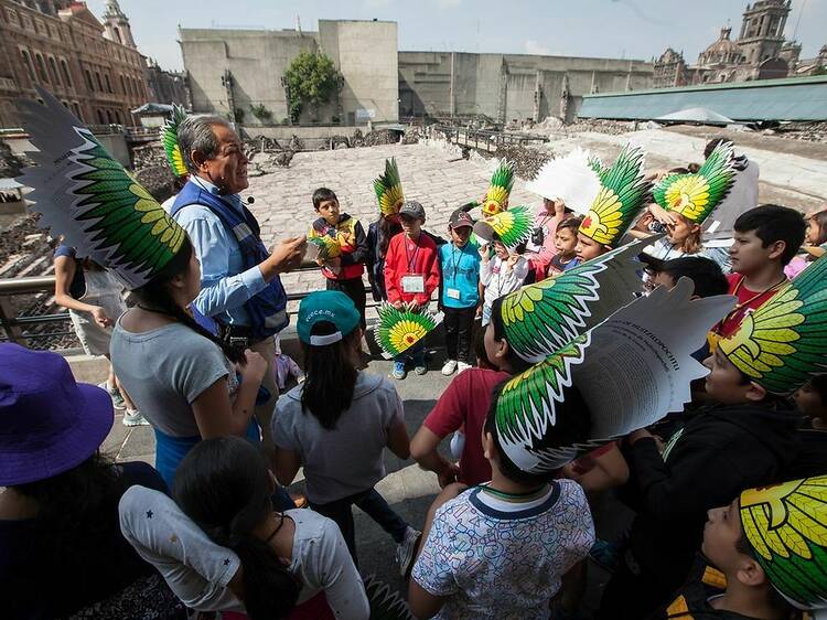 Grupo de niños en Templo Mayor