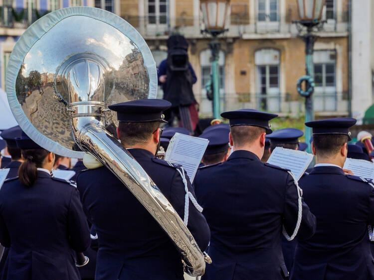 No dia 1 de Dezembro, Lisboa fica a ver a banda passar