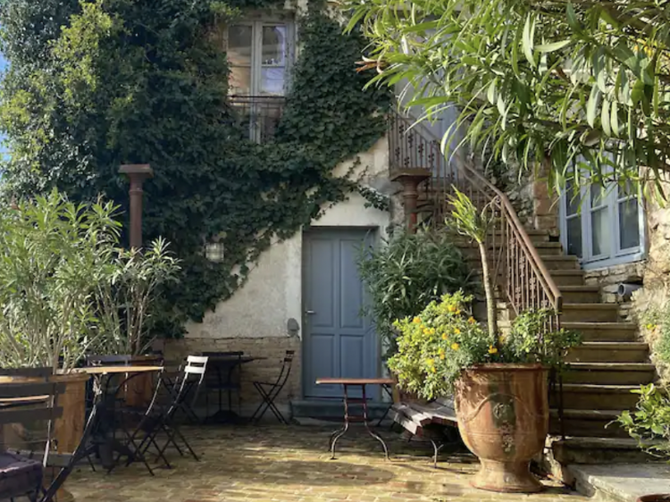 16 best Airbnbs in Lyon for the perfect gastronomic getaway