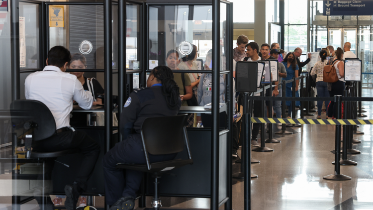 Chicago O'Hare security lines