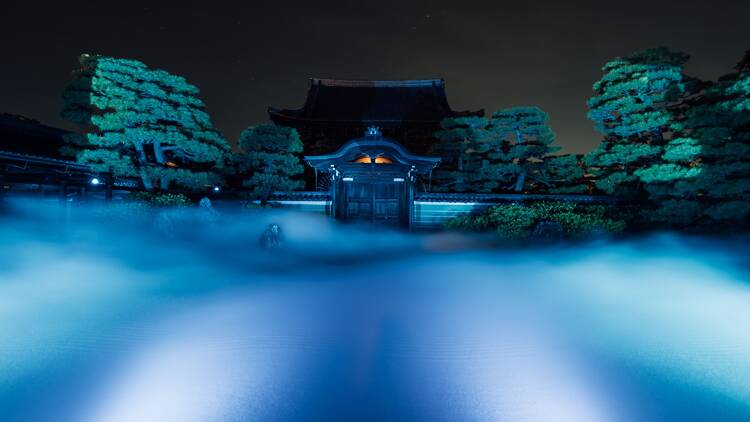 Zen Night Walk Kyoto