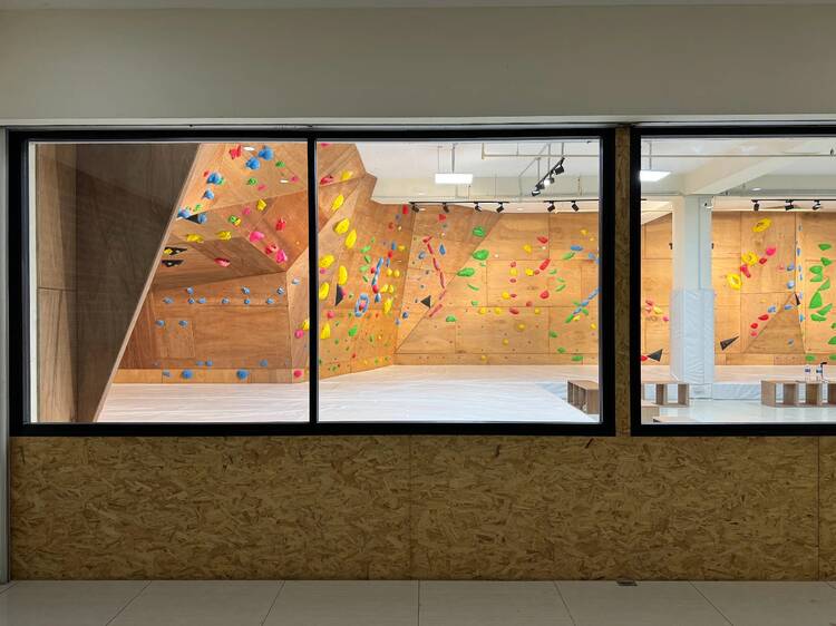 Top Climb Climbing Gym