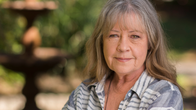 Noni Hazlehurst