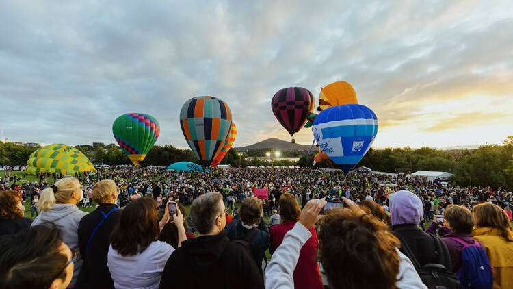 Crowd watching the Canberra Balloon Spectacular