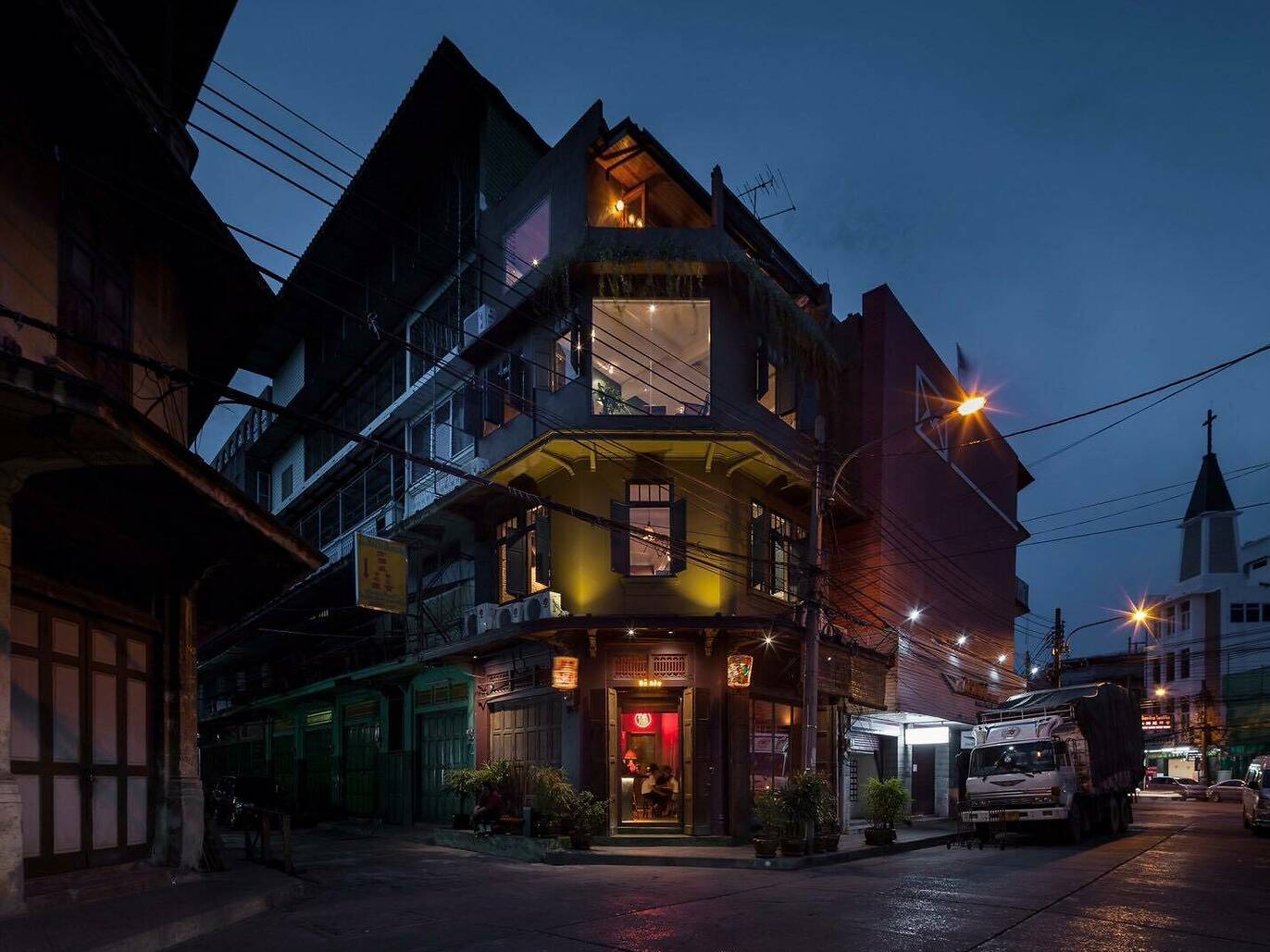 20 BEST THINGS TO DO IN BANGKOK visual data 2