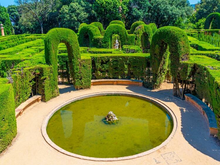 Lose yourself in the maze in Parc del Laberint d’Horta