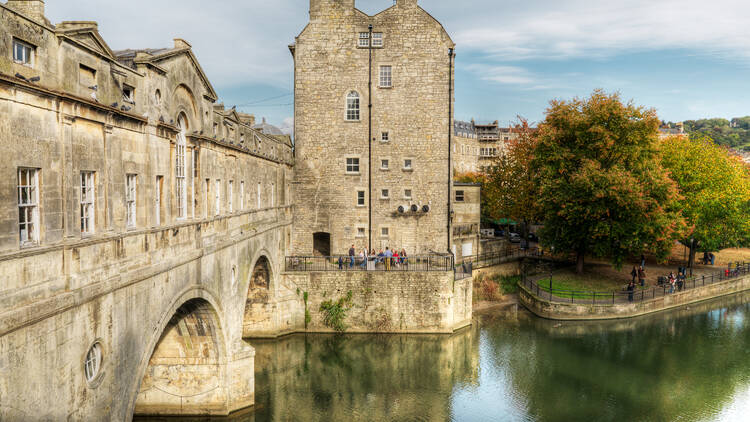 Join a free guided history walk in Bath