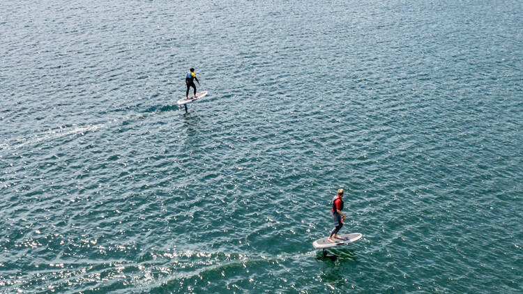 Learn how to e-foil in Looe