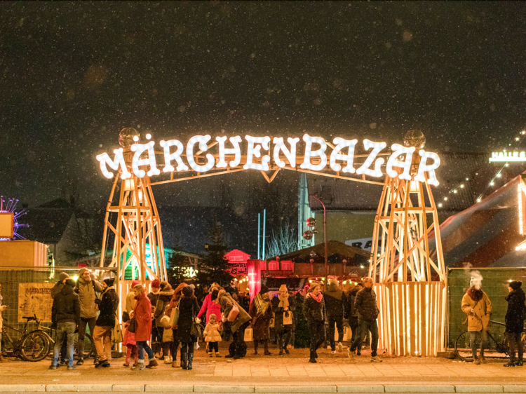 Marienplatz and the Märchenbazar, Munich