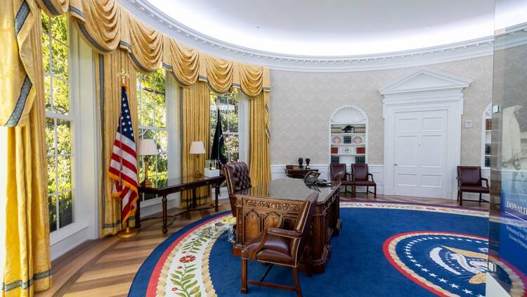 The replica Oval Office at The People's House: A White House Experience.