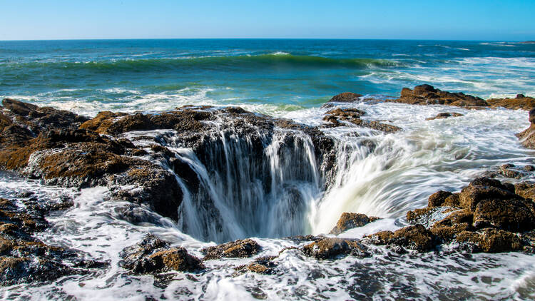 Thor's Well in Oregon