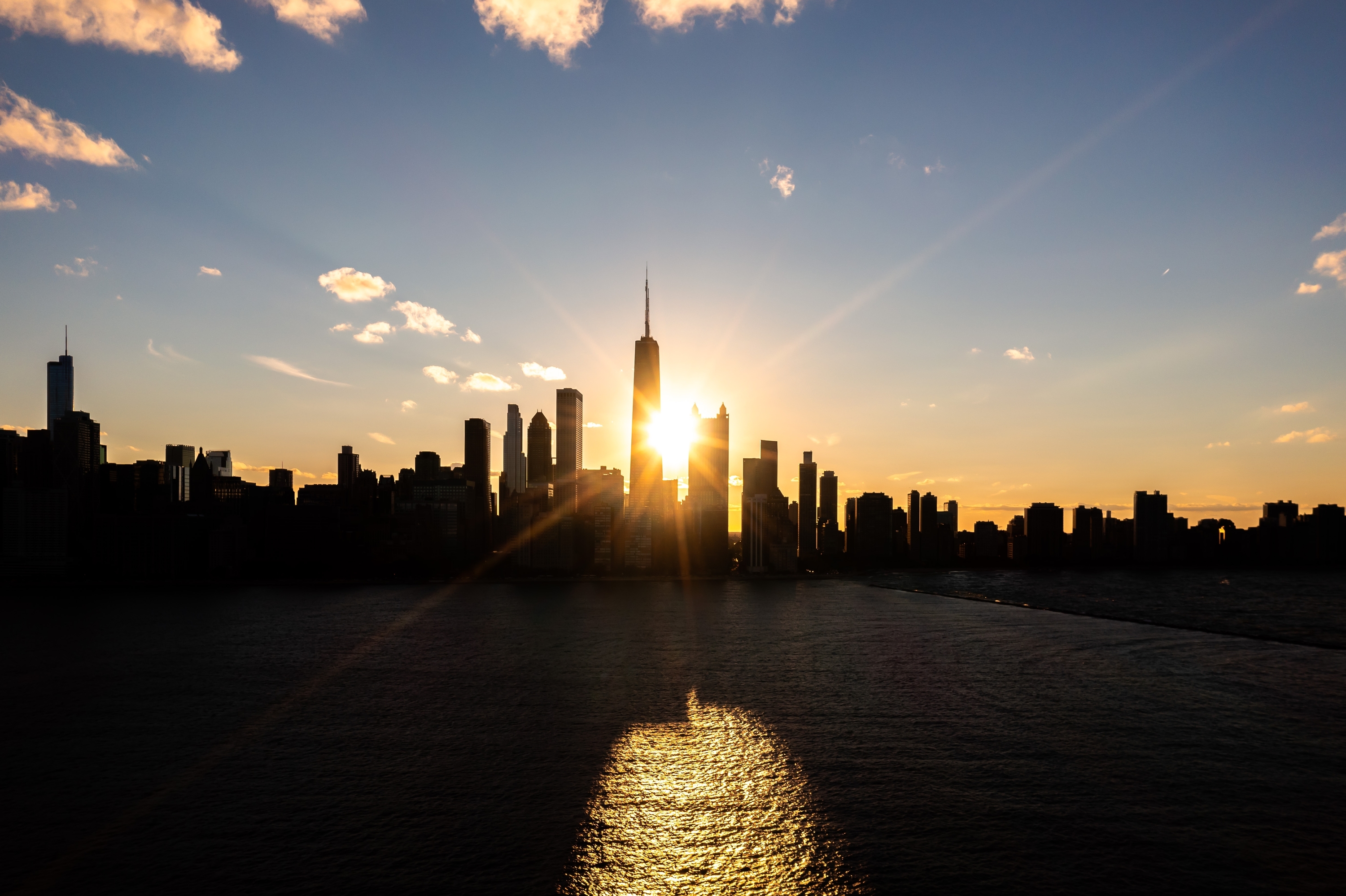 9 stunning photos of the city during Chicagohenge