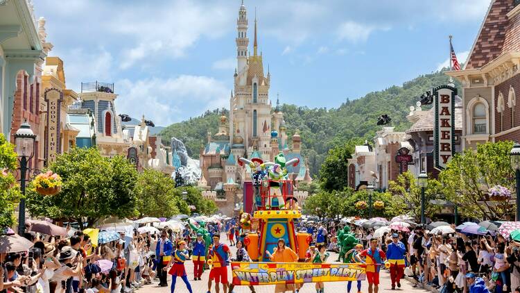 Hong Kong Disneyland summer events