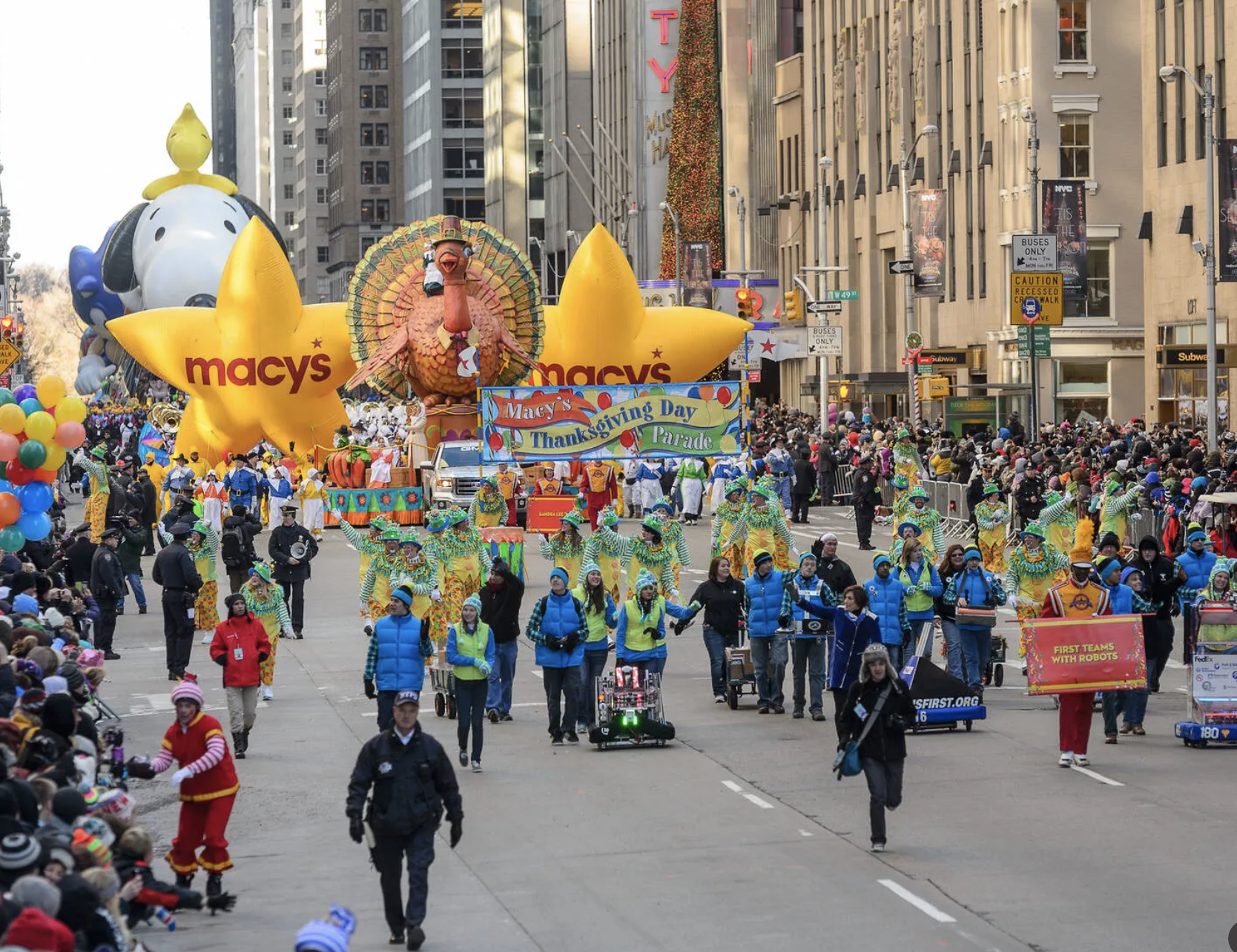 The Bronx Zoo will debut a float in the Macy's Thanksgiving Day Parade this year!