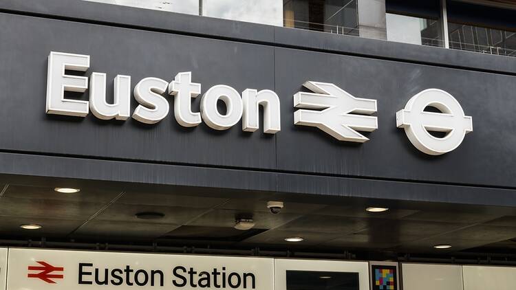 Euston train station in London from the outside