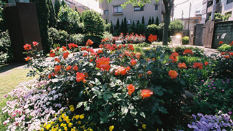 Relax in a park with a connection to the former Empress