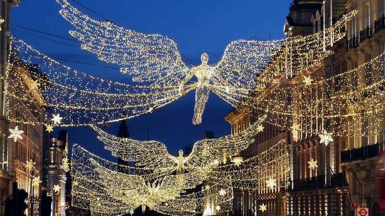 Make the most of festive light displays