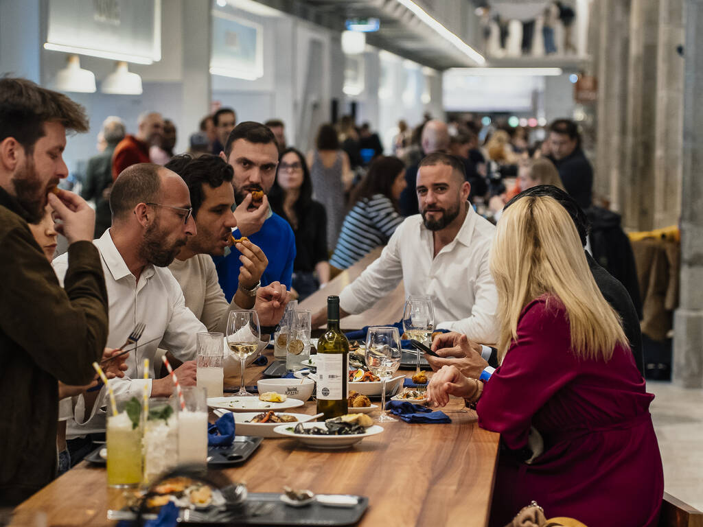 Time out market porto 2025 a gastronomic and cultural market