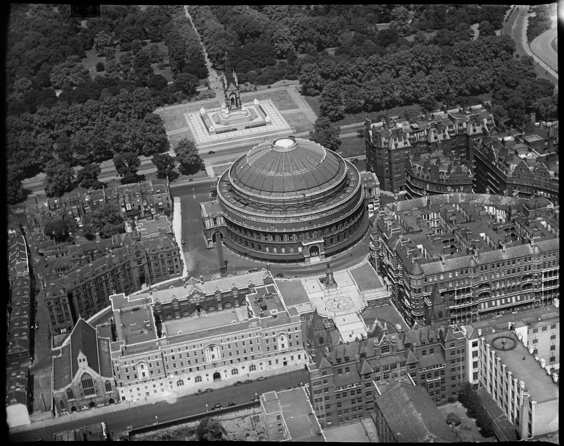 The Royal Albert Hall in Historic England’s Air Pictures Portleven Collection