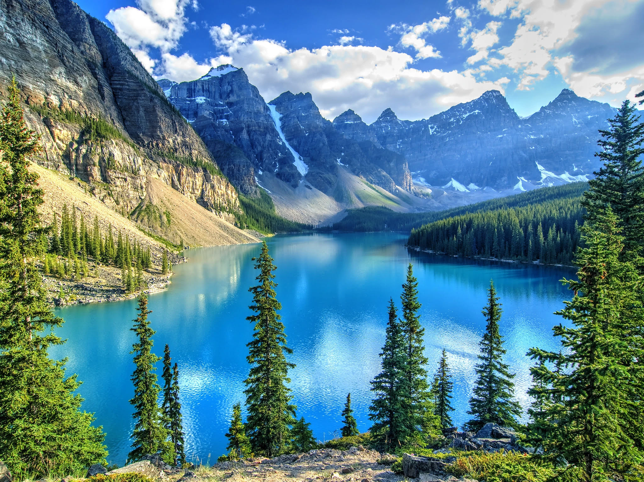 Wenkchemna Peaks Reflection on Moraine Lake, Banff, Rocly Mountain, Canada