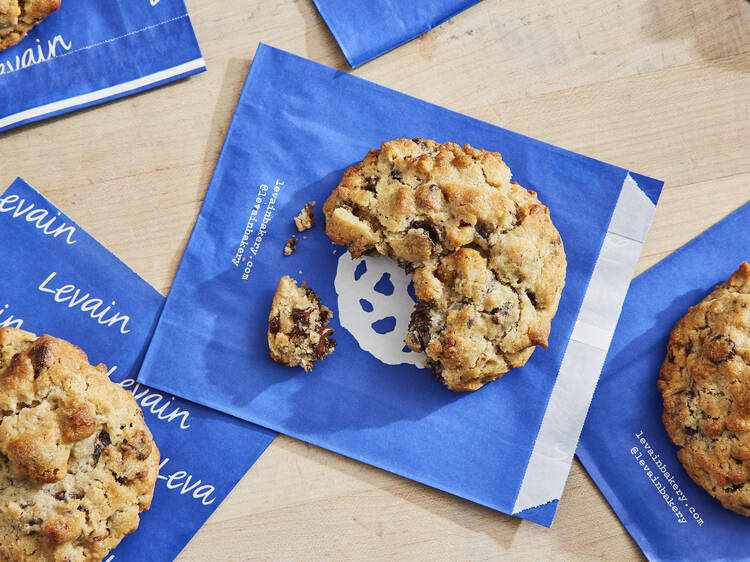 Levain Bakery brings its famously gooey cookies to Philly this week