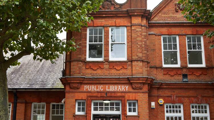 Stroud Green and Harringay Library exterior