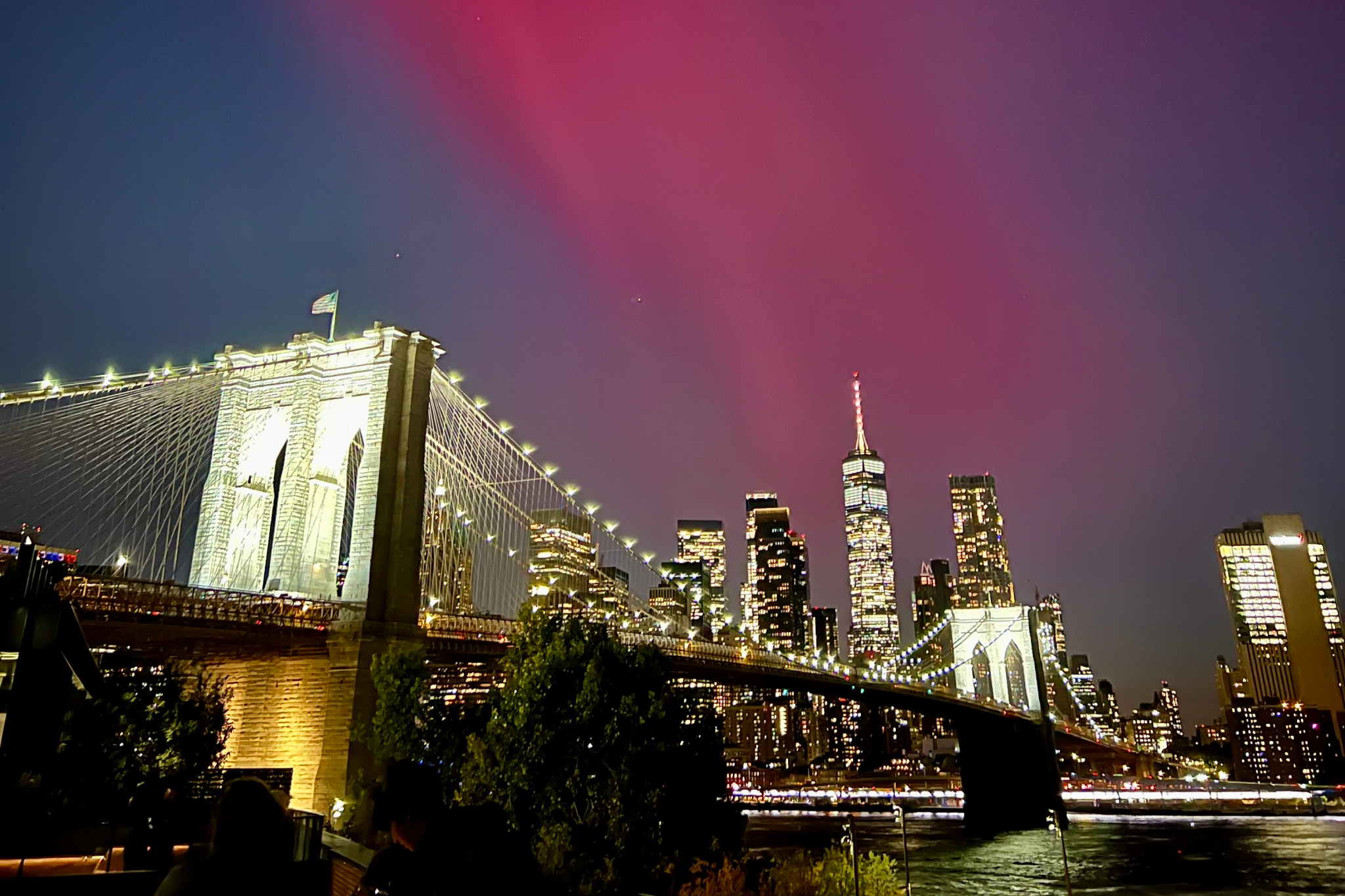 See 12 incredible photos of the Northern Lights over NYC last night