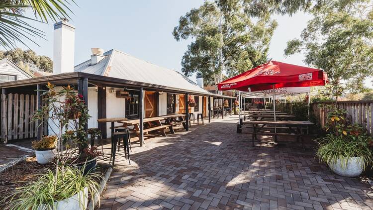 Beer garden at The Old Canberra Inn